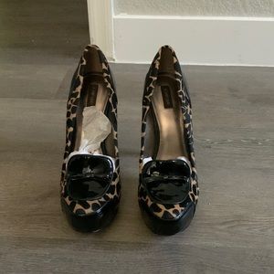 Joan & David size 8.5 never worn!